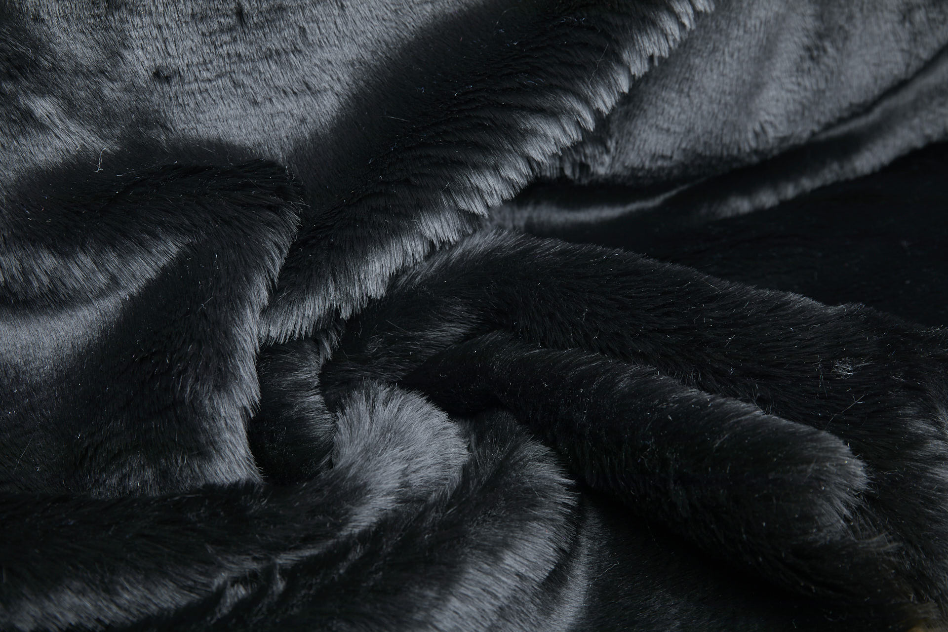Faux Fur - Short / Medium Pile Black fabric, image 8 of 11