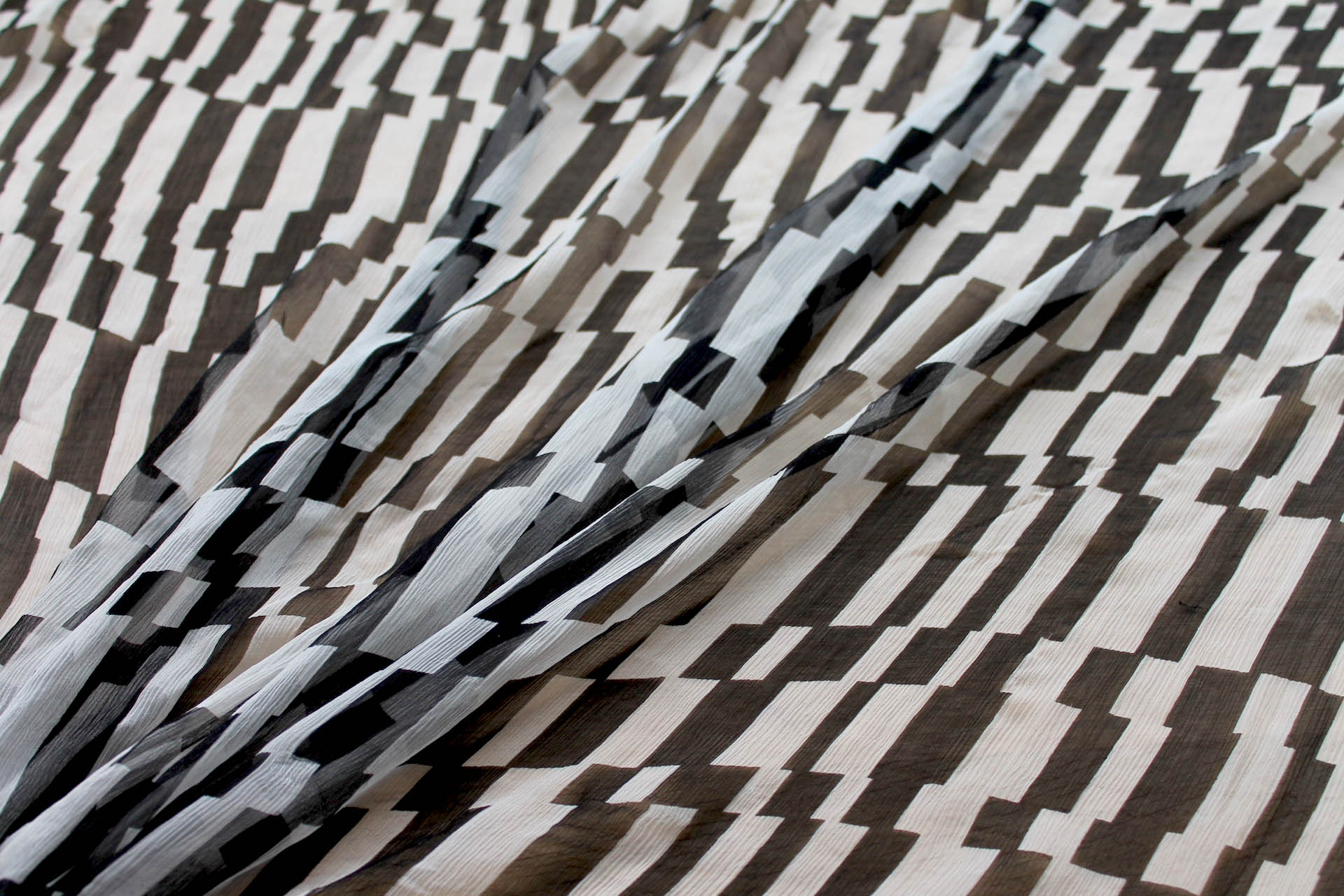 Graphic Black and White Printed Crinkle Silk Chiffon fabric, image 3 of 6