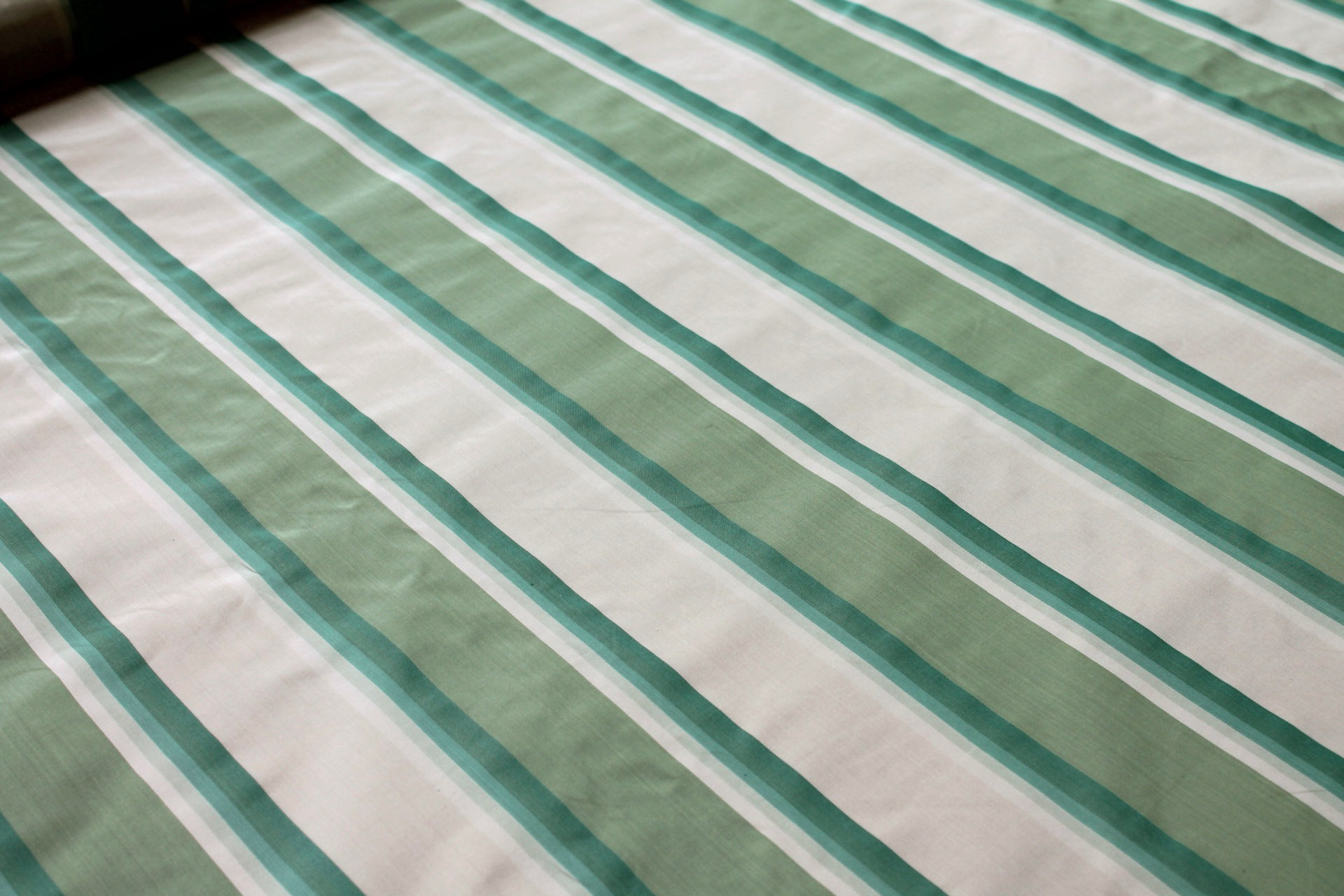 Green and Cream Striped Silk Taffeta - 1.65m Piece fabric, image 5 of 6