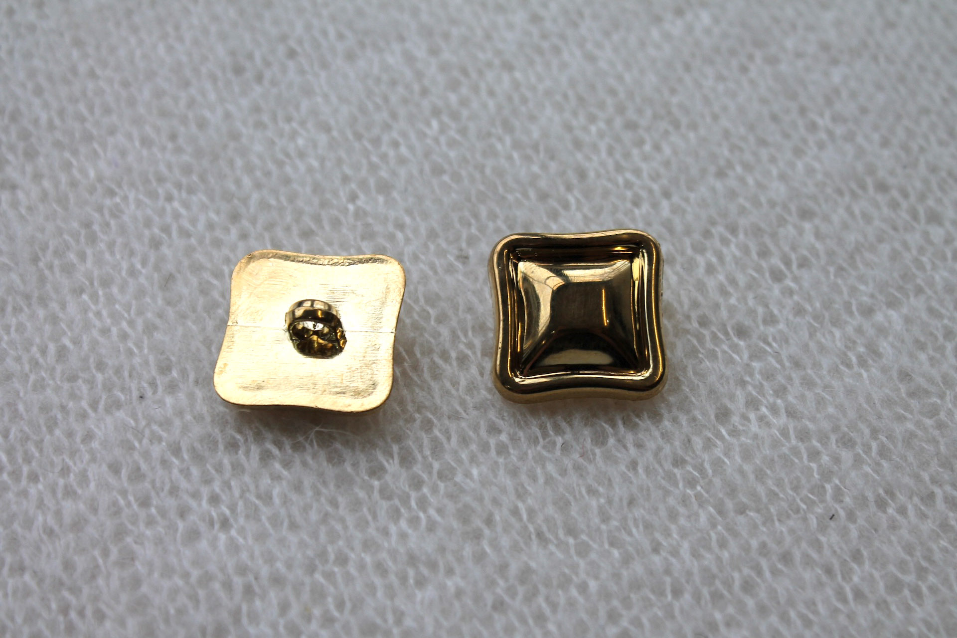 Square Gold Plastic Shank Button - 2.8cm, image 2 of 3