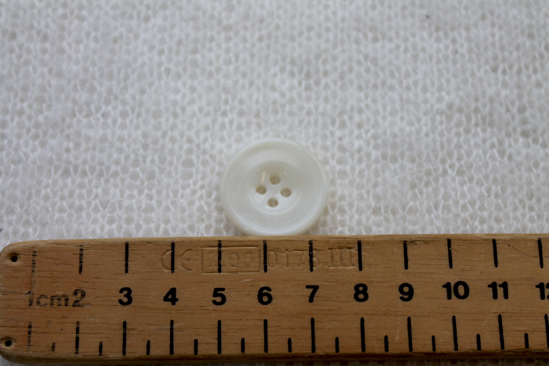 Round Pale Ivory "Faux Horn/Shell" Button - 2.4cm, image 3 of 3