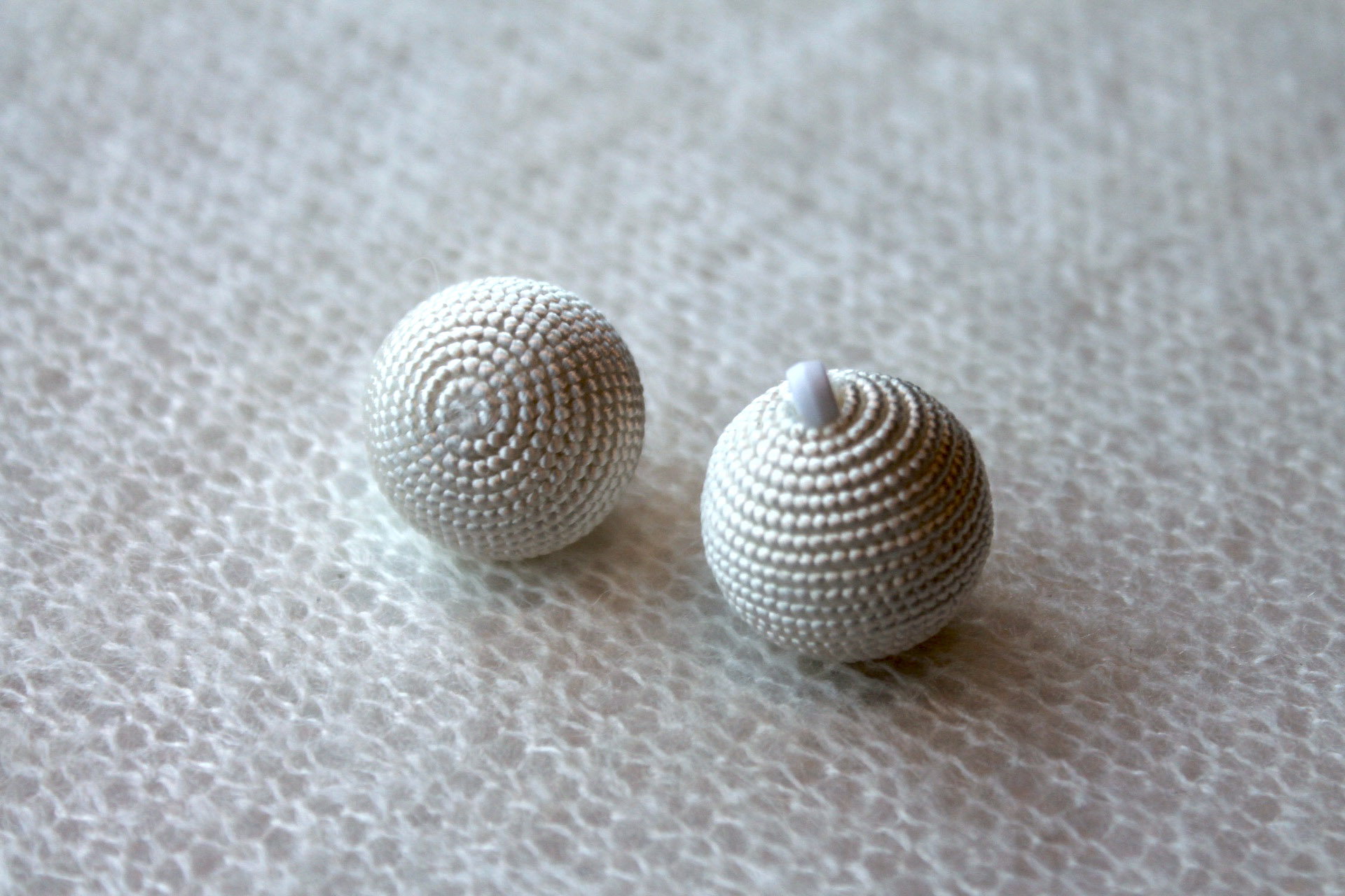 Round Corded Ball Button - Ivory - 2.5cm, image 3 of 3