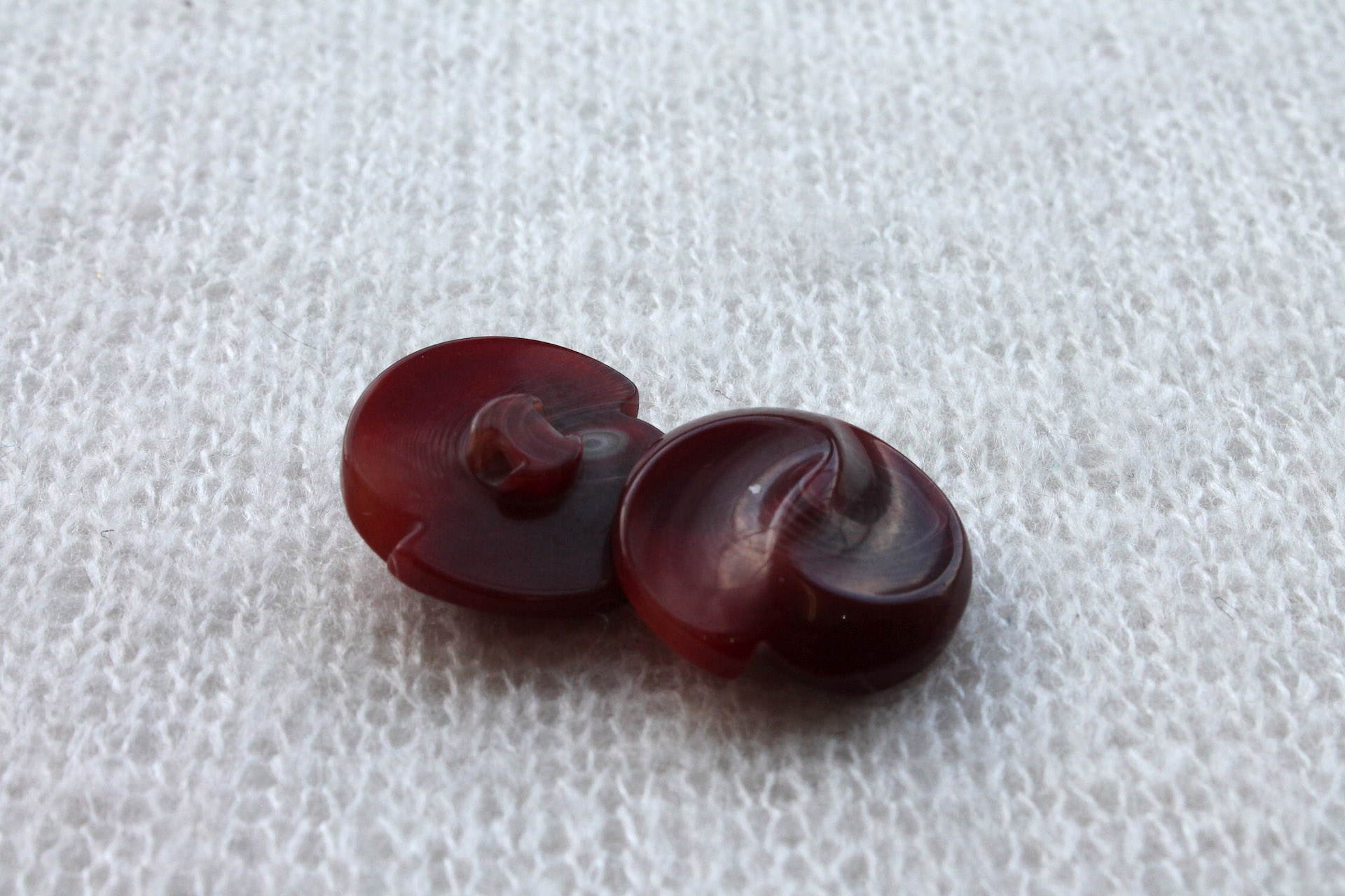 Wine Red Marbled Resin Button - 2.6cm, image 3 of 4