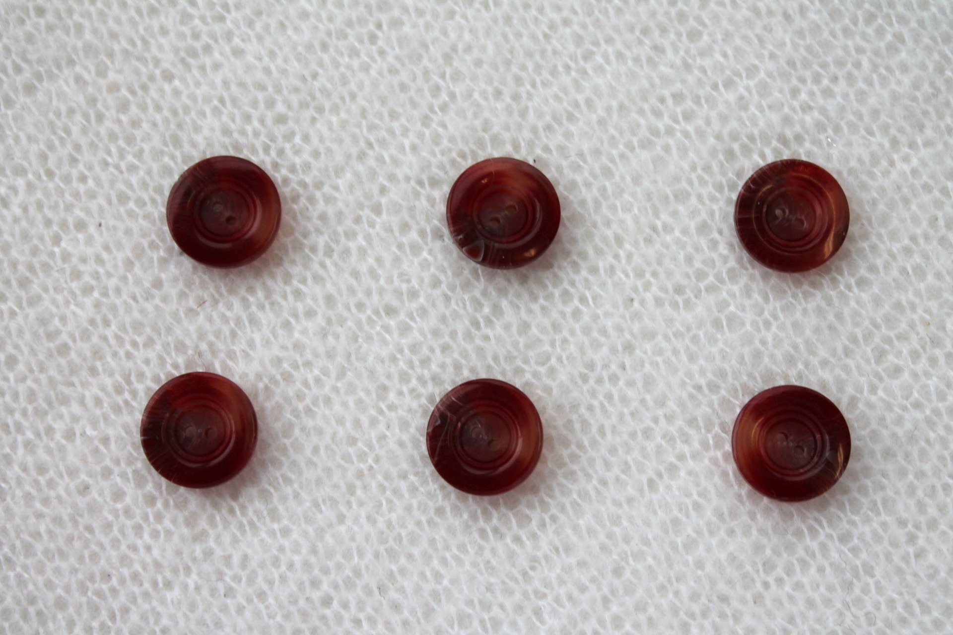 Marbled Wine Red Nylon Button - 1.7cm, image 2 of 4