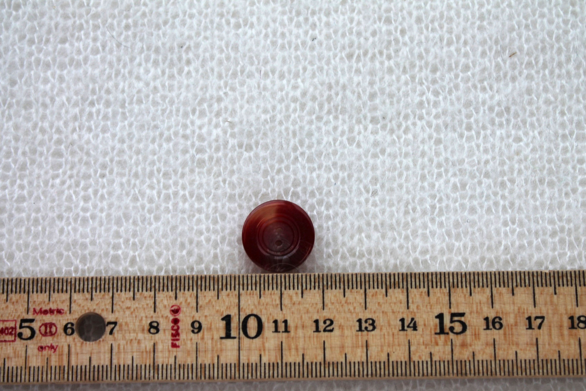 Marbled Wine Red Nylon Button - 1.7cm, image 4 of 4