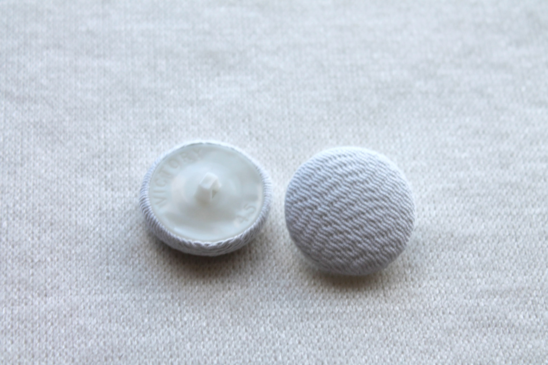 White Grosgrain Covered Button - 2.8cm, image 2 of 3