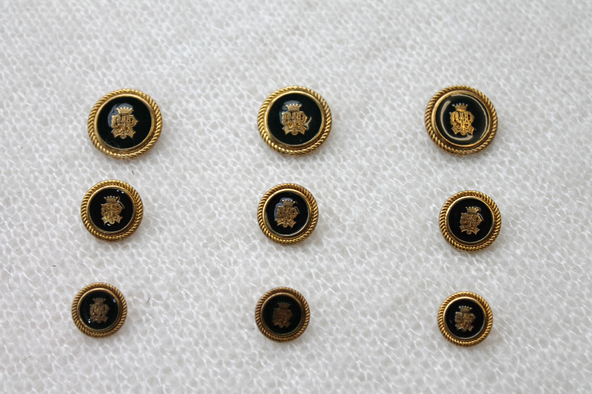 Vintage Military Button - Forest Green - 1.5cm, image 2 of 4