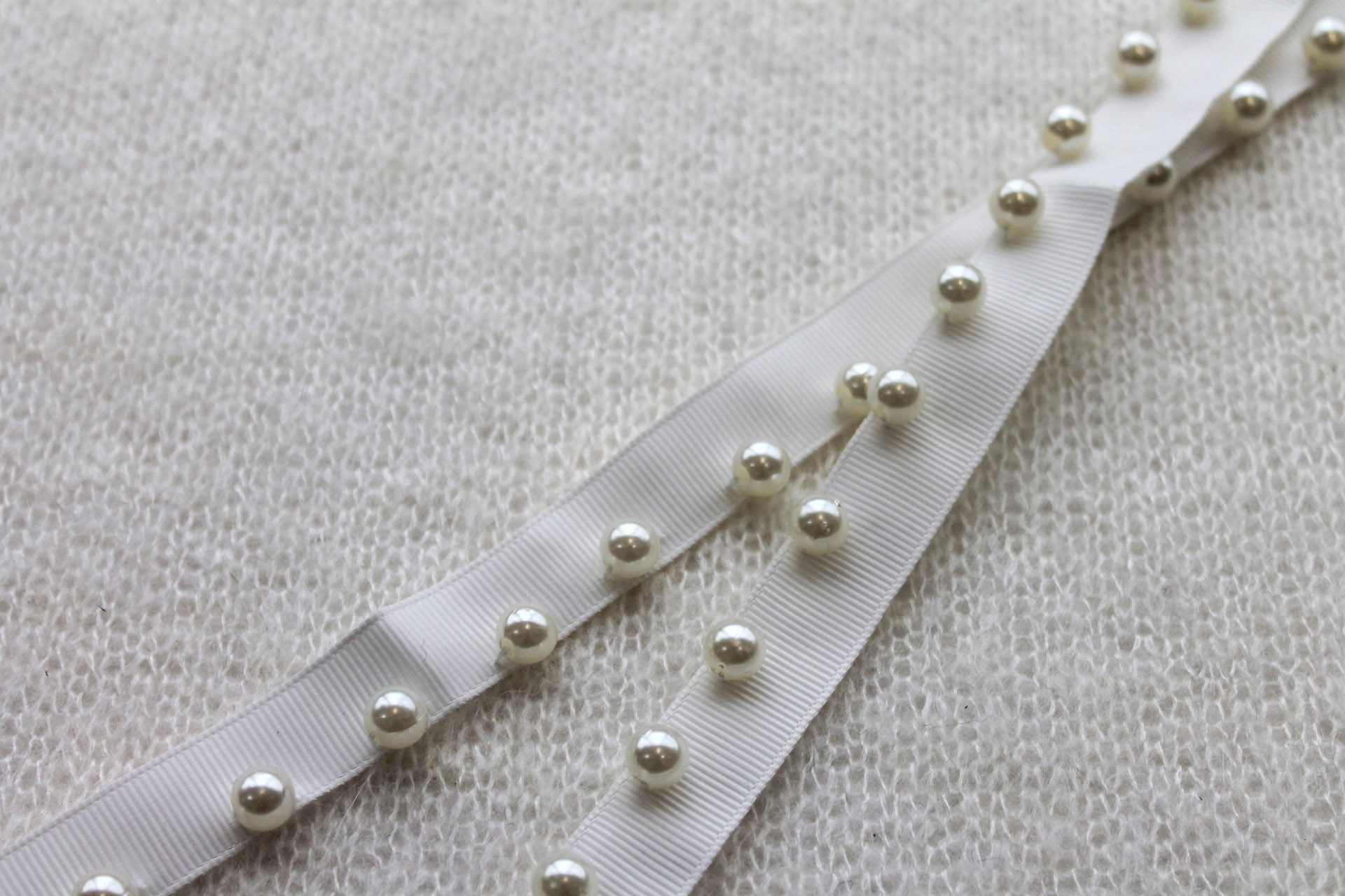Ivory Grosgrain Ribbon with Creamy Ivory pearls trim, image 3 of 4