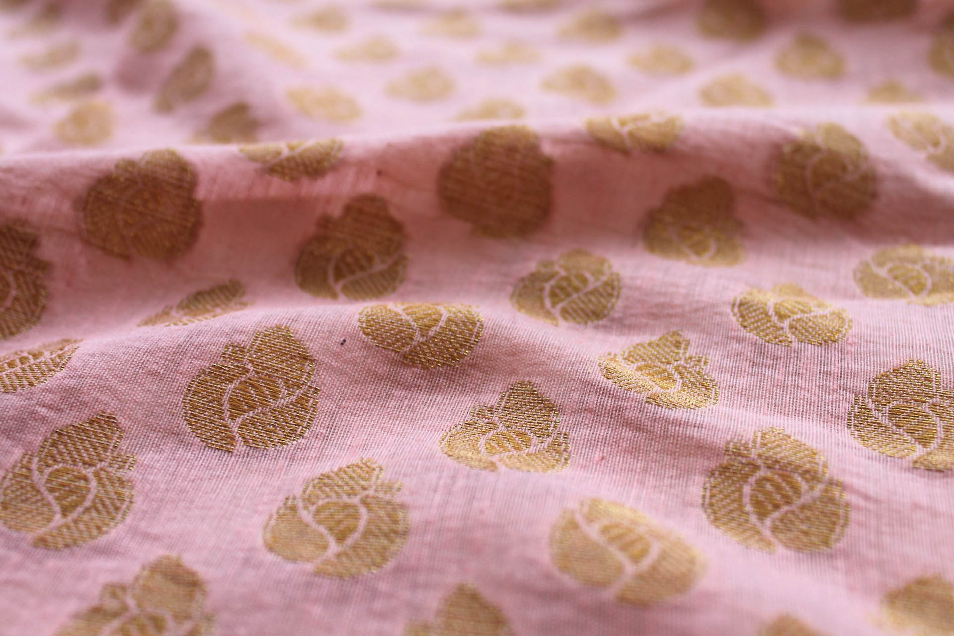 Indian Cotton Brocade - Pink / Gold - 1.9m Piece fabric, image 3 of 4