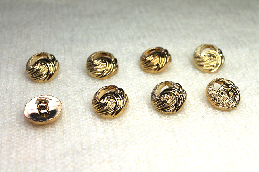 Gold Plastic Decorative "Knot" Button - Round, image 3 of 3