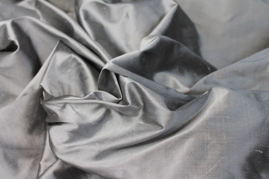Silk Dupion - Silver Grey  B69 - 140cm wide fabric, image 5 of 6