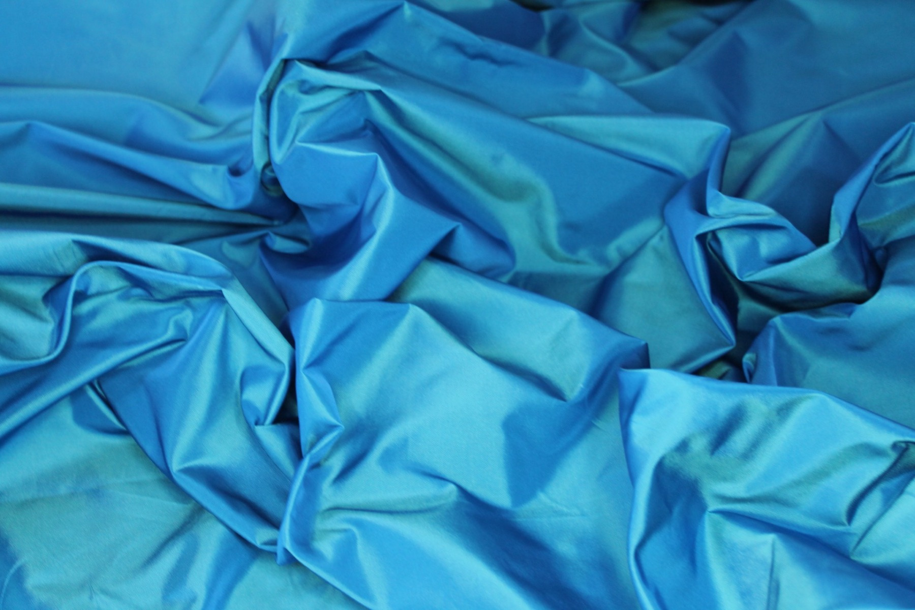 Acetate Taffeta - Blue shot Aqua fabric, image 2 of 6