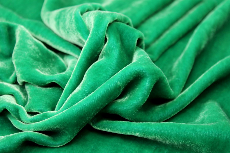 Silk Velvet - Emerald fabric, image 4 of 5