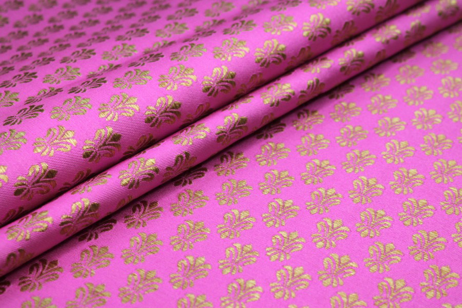 Fleur-de-lys Style Brocade - Pink fabric