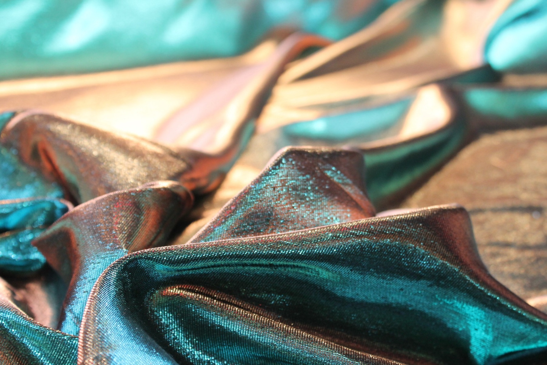 Colour Changing Turquoise and Gold Lurex Backed Duchesse Satin fabric, image 7 of 7