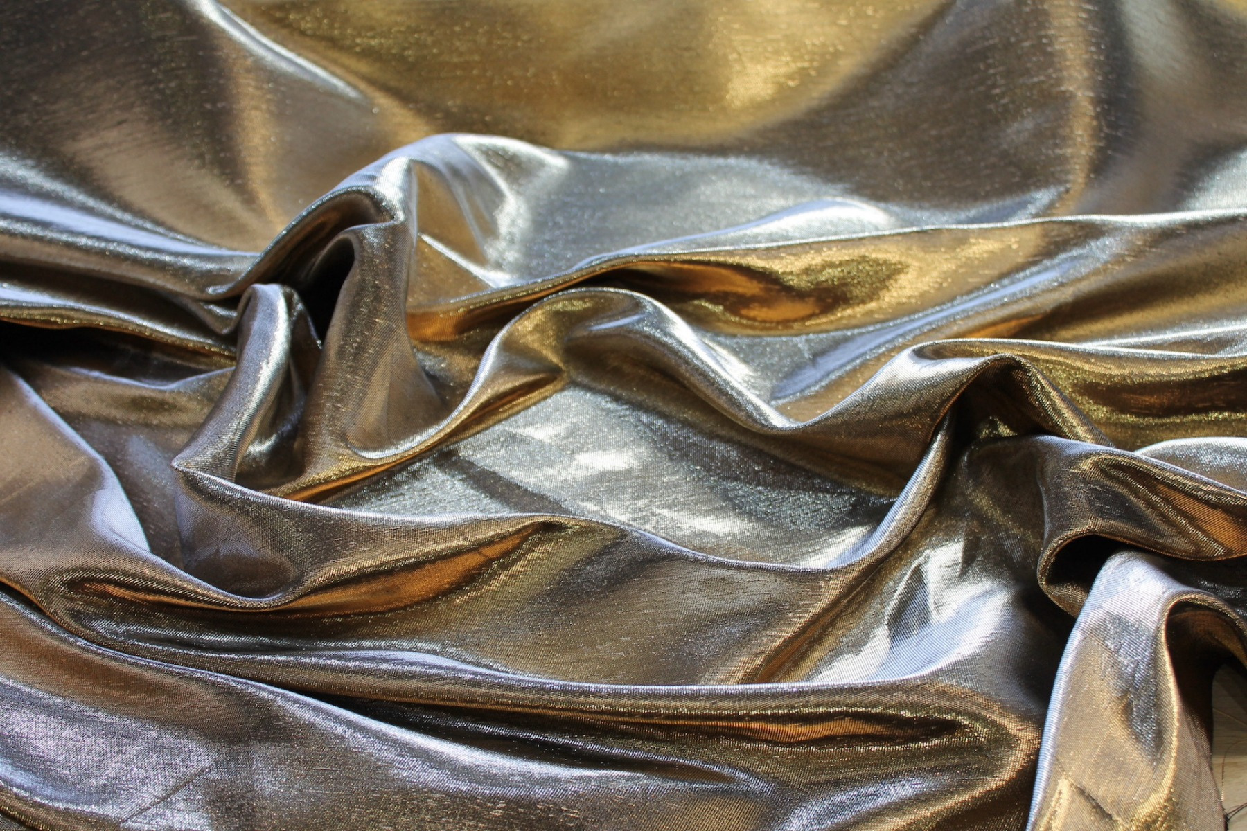 Colour Changing Silver and Gold Lurex Backed Duchesse Satin fabric, image 2 of 7