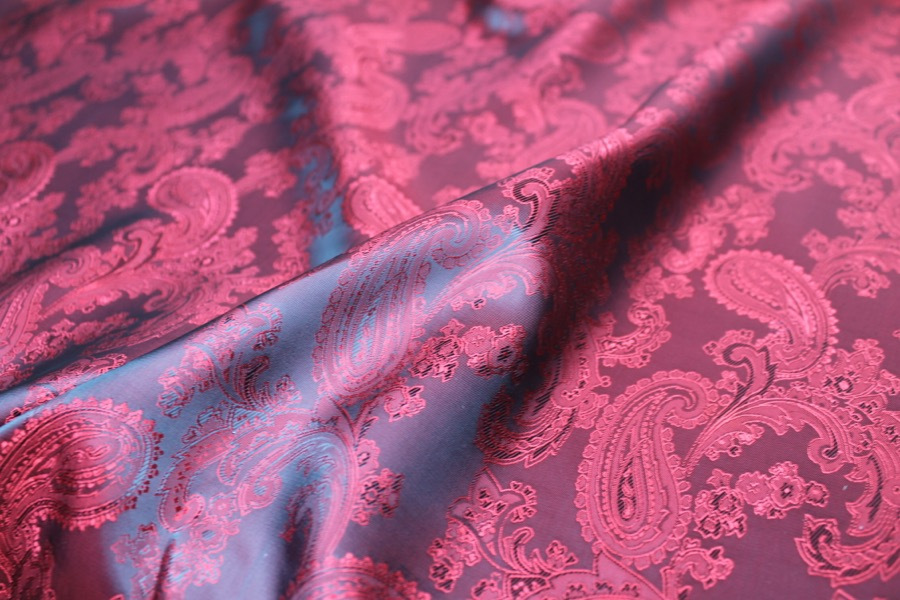 Paisley Patterned Anti-Static Lining - Red fabric, image 4 of 8