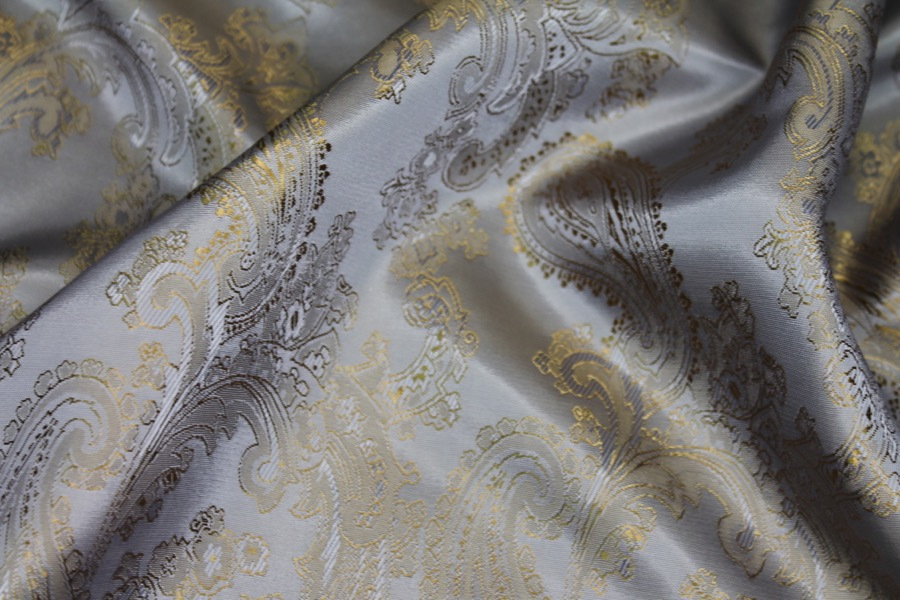 Paisley Patterned Anti-Static Lining - Gold fabric, image 3 of 7