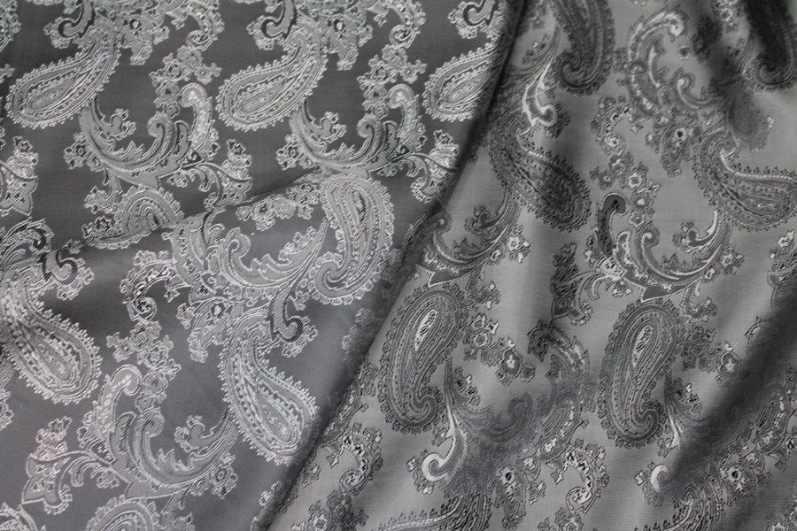 Paisley Patterned Anti-Static Lining - Grey fabric, image 3 of 5