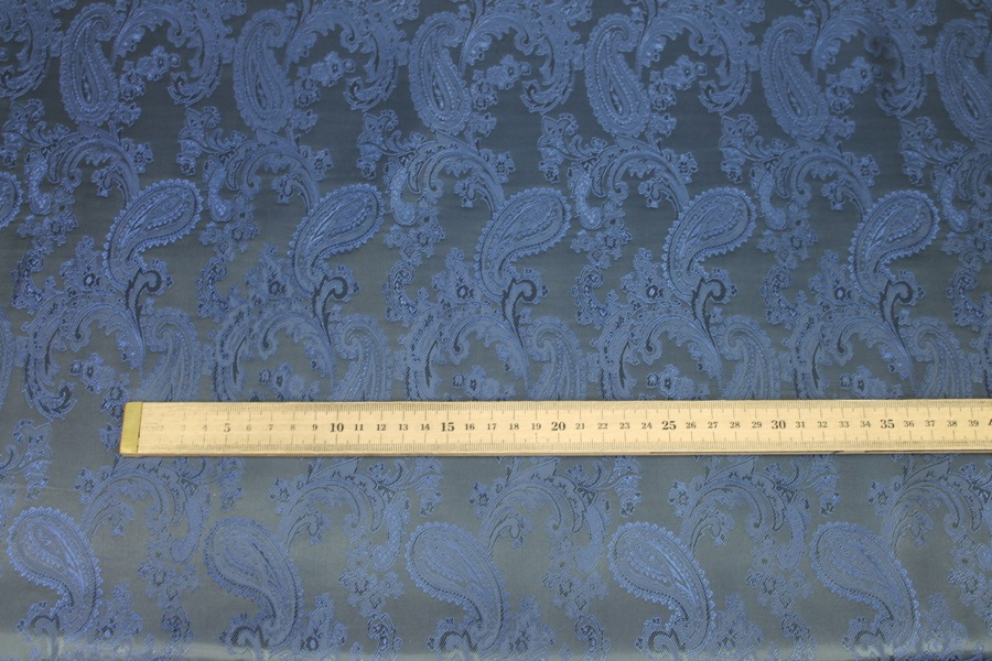 Paisley Patterned Anti-Static Lining - Navy fabric, image 2 of 6