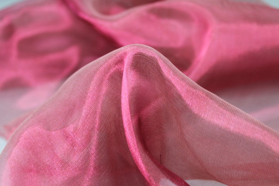 Silk Organza - Metallic Berry Pink fabric