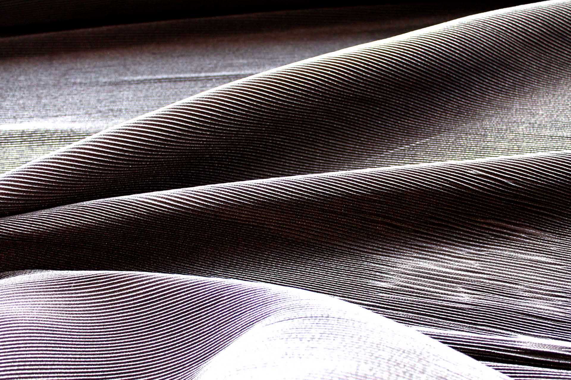 Pleated Lurex Lamé - Black fabric, image 3 of 5