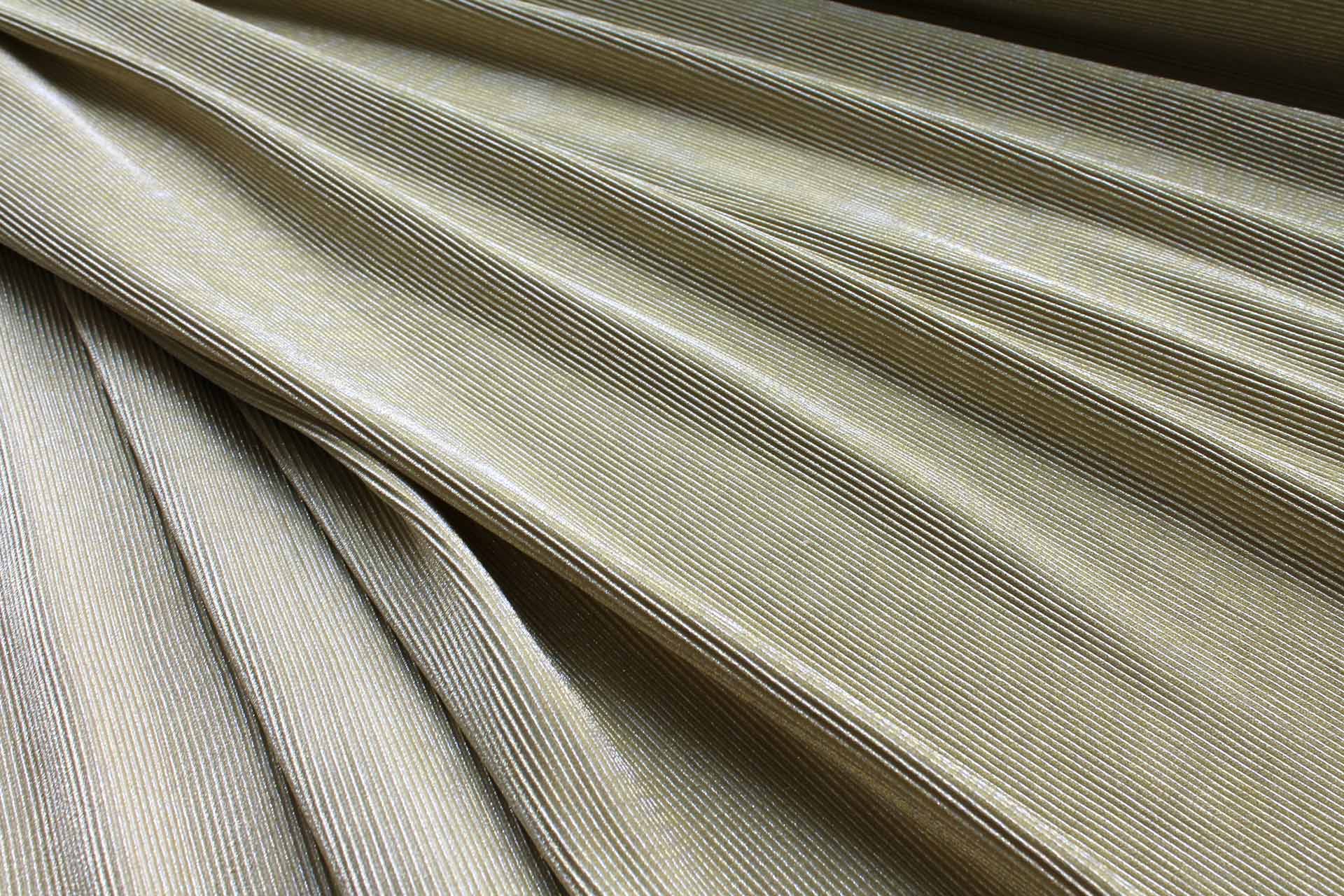 Pleated Lurex Lamé - Gold fabric, image 5 of 7