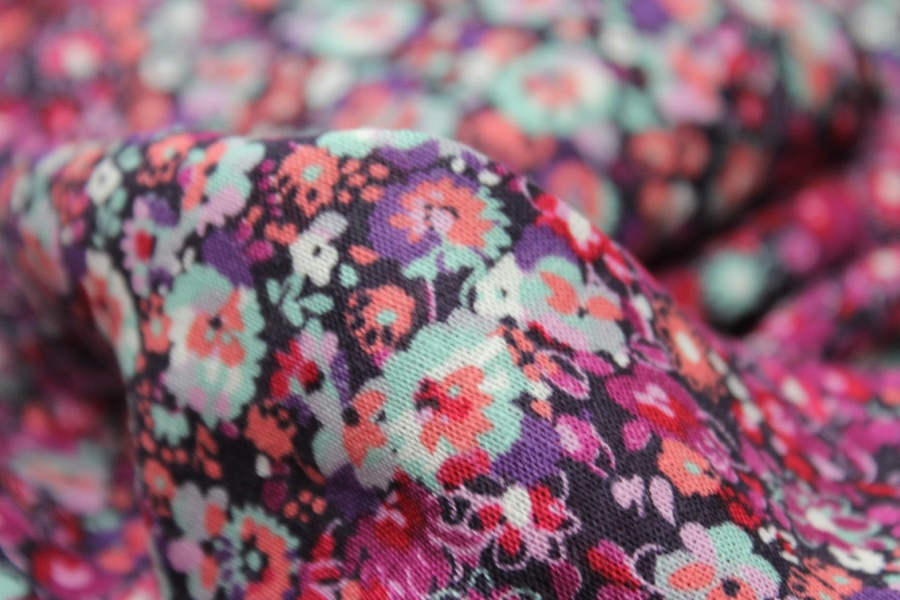 Floral Printed Lightweight Viscose Linen Blend - Pinks fabric