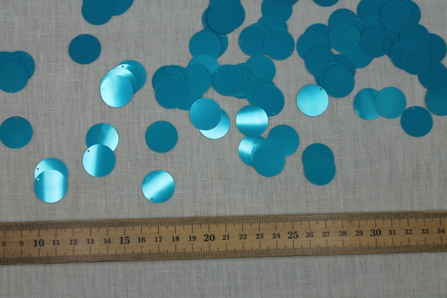 Turquoise Blue Large Round Sequin - Bag of 31g trim, image 6 of 6