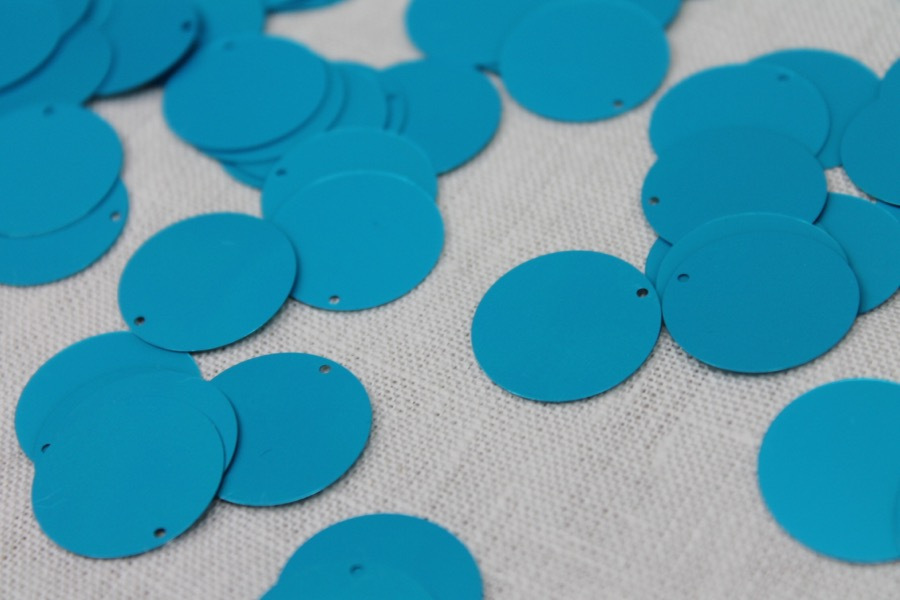 Turquoise Blue Large Round Sequin - Bag of 31g trim, image 2 of 6