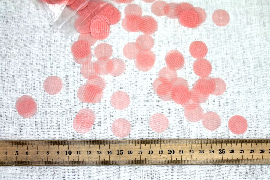 Pink Large Round Sequin - Bag of 30g trim, image 3 of 4