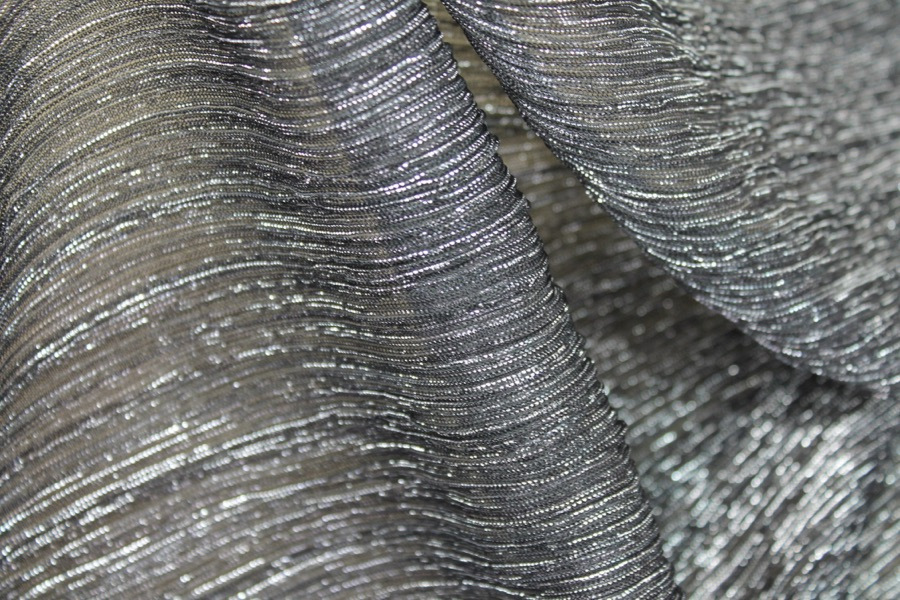 Pleated Lurex Knit - Black / Silver fabric