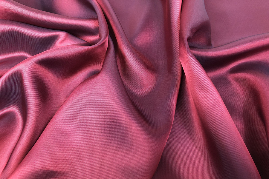 Red shot Navy Viscose Twill Lining - 1.2m Piece fabric, image 2 of 7