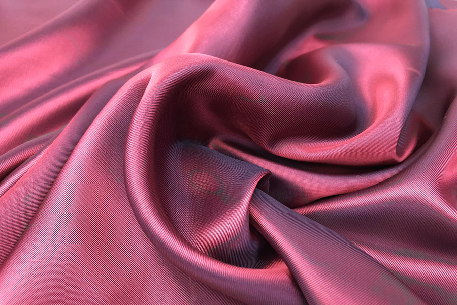 Red shot Navy Viscose Twill Lining - 1.2m Piece fabric, image 4 of 7
