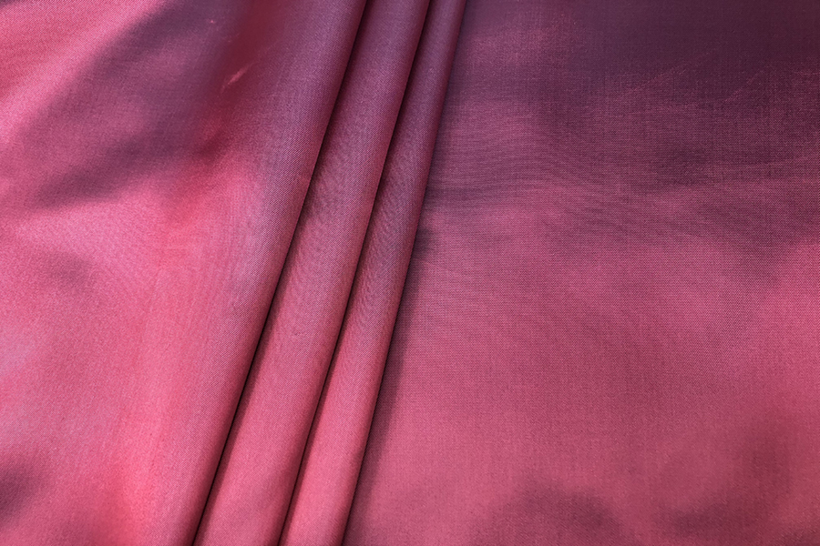 Red shot Navy Viscose Twill Lining - 1.2m Piece fabric, image 5 of 7