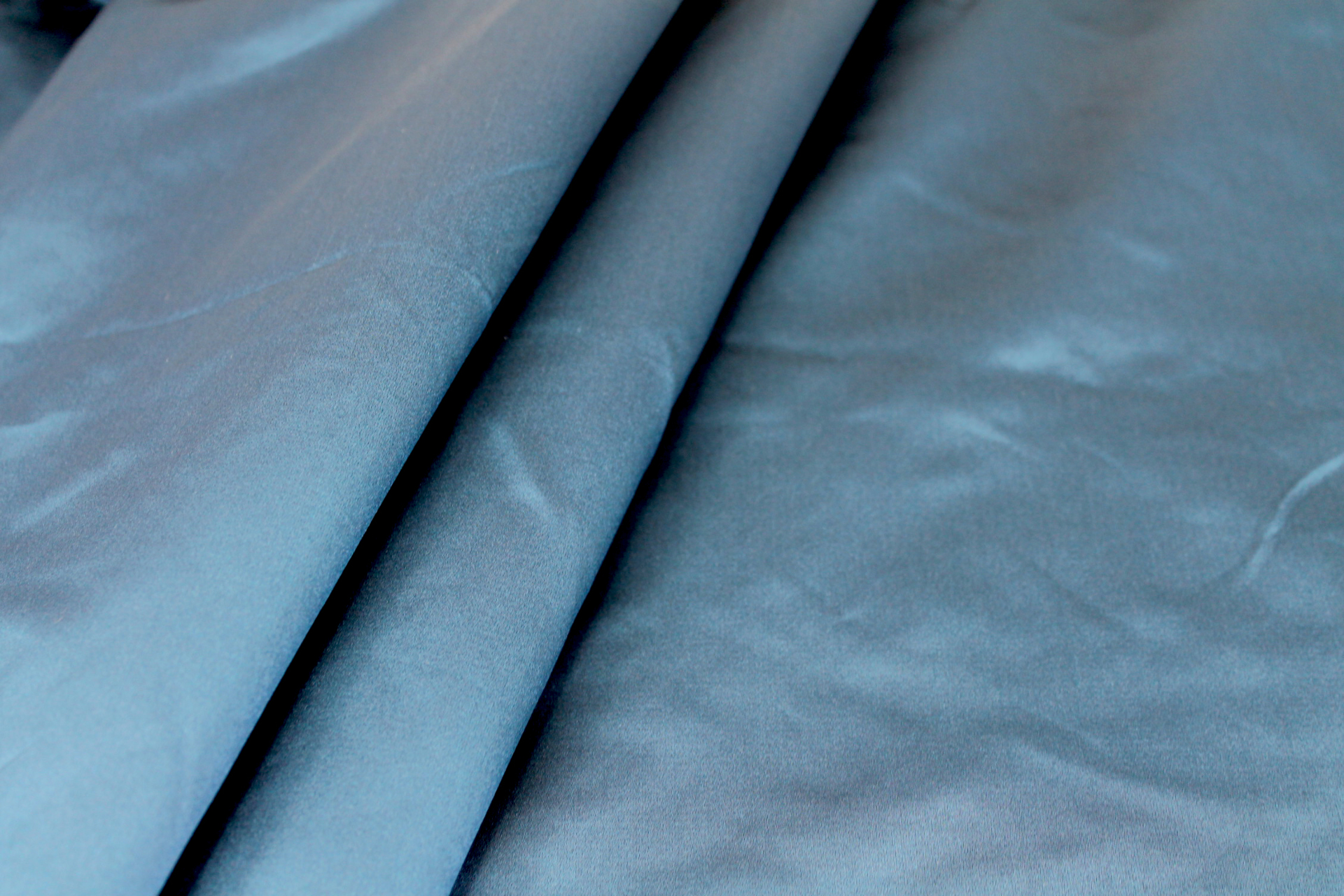 Two Tone Silk Duchesse Satin - Teal/Black fabric, image 4 of 4