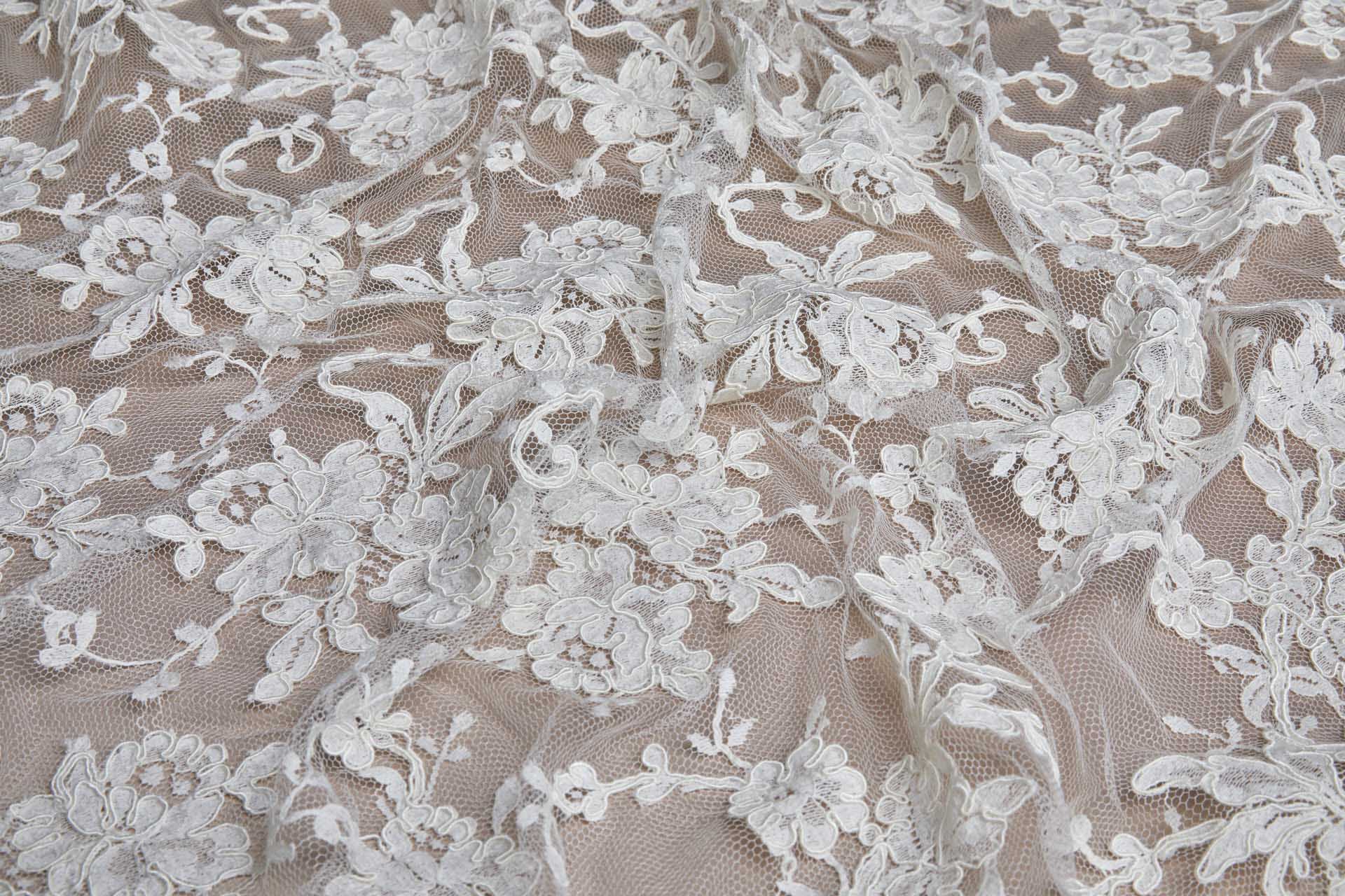 Corded Leavers Lace - Scroll Border - Ivory Double Scallop fabric, image 12 of 16