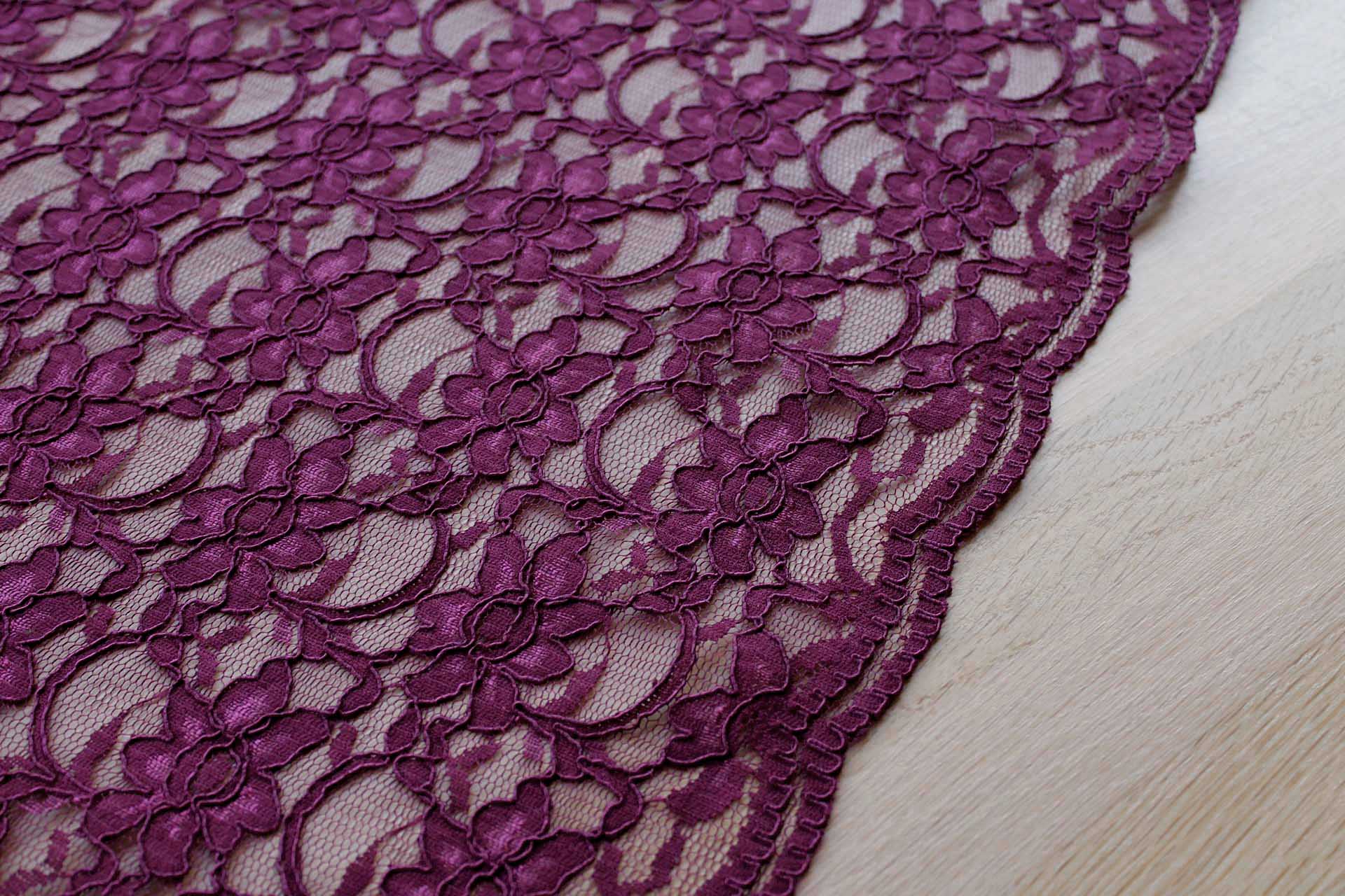 Corded Lace - Wine - 0.3m Piece, image 4 of 5