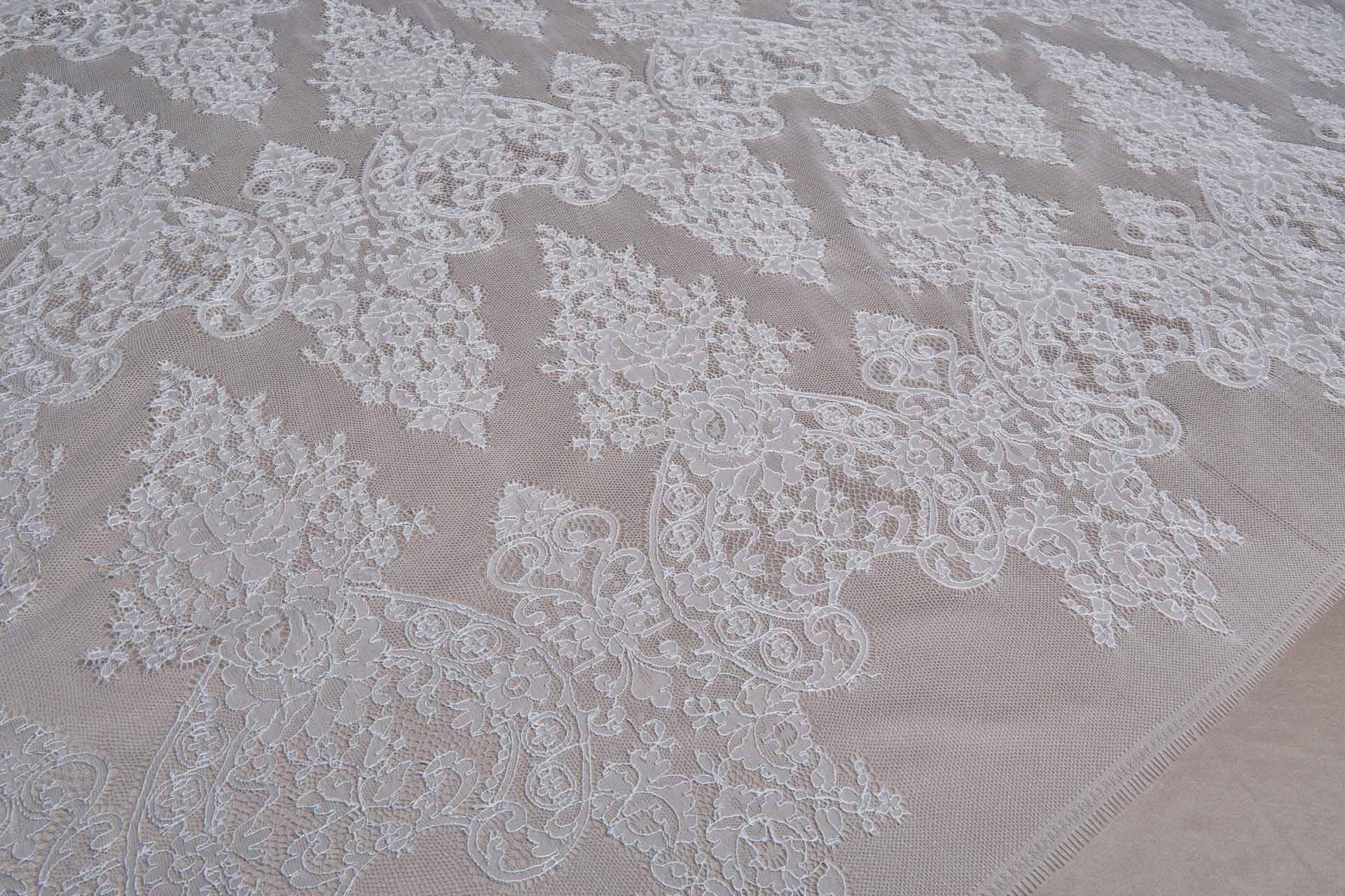 Floral Chantilly Lace - Ivory Double Scallop fabric, image 6 of 10