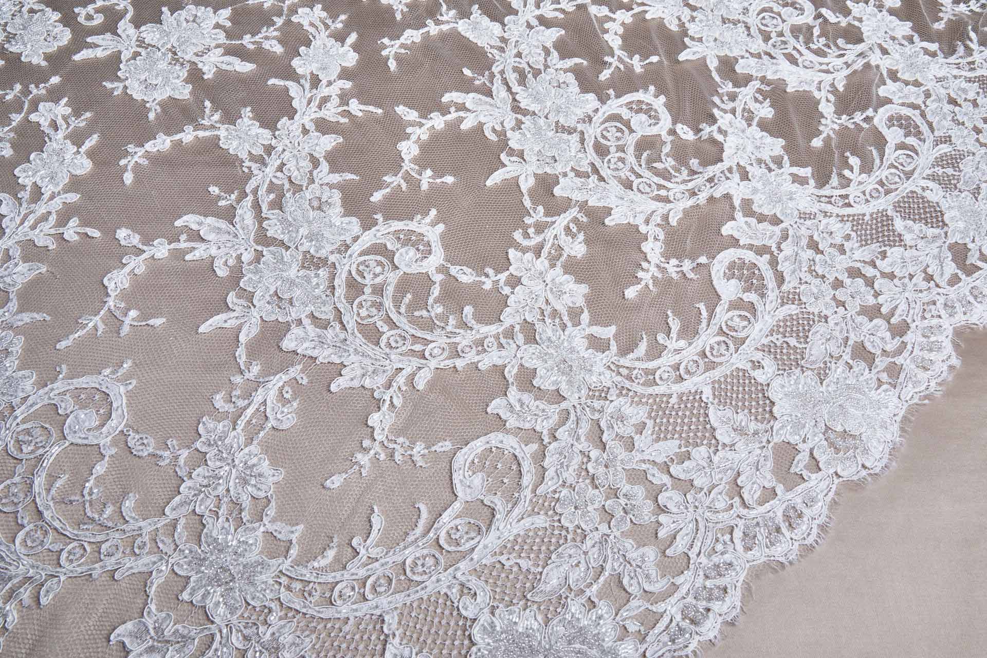 Beaded Corded Scroll Border Leavers Lace - Ivory Double Scallop fabric