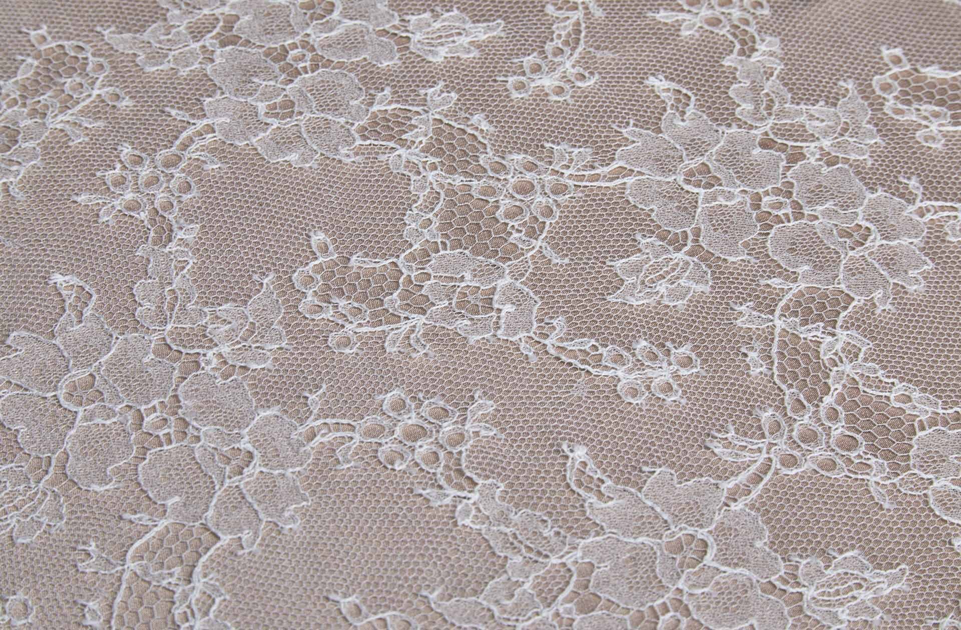 Delicate Floral Chantilly Lace - Vintage Ivory Double Scallop fabric, image 6 of 9