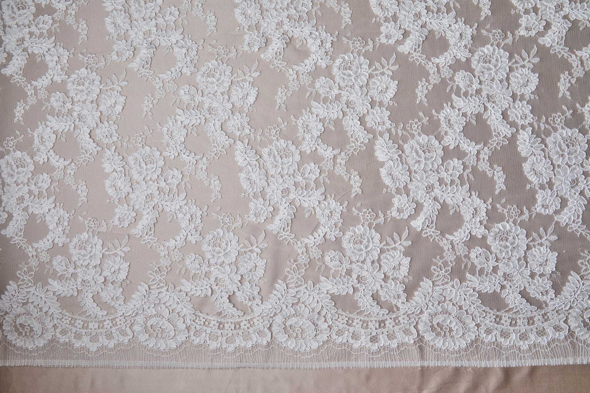 French Corded Leavers Lace with Posies and Leaves - Ivory fabric, image 8 of 9