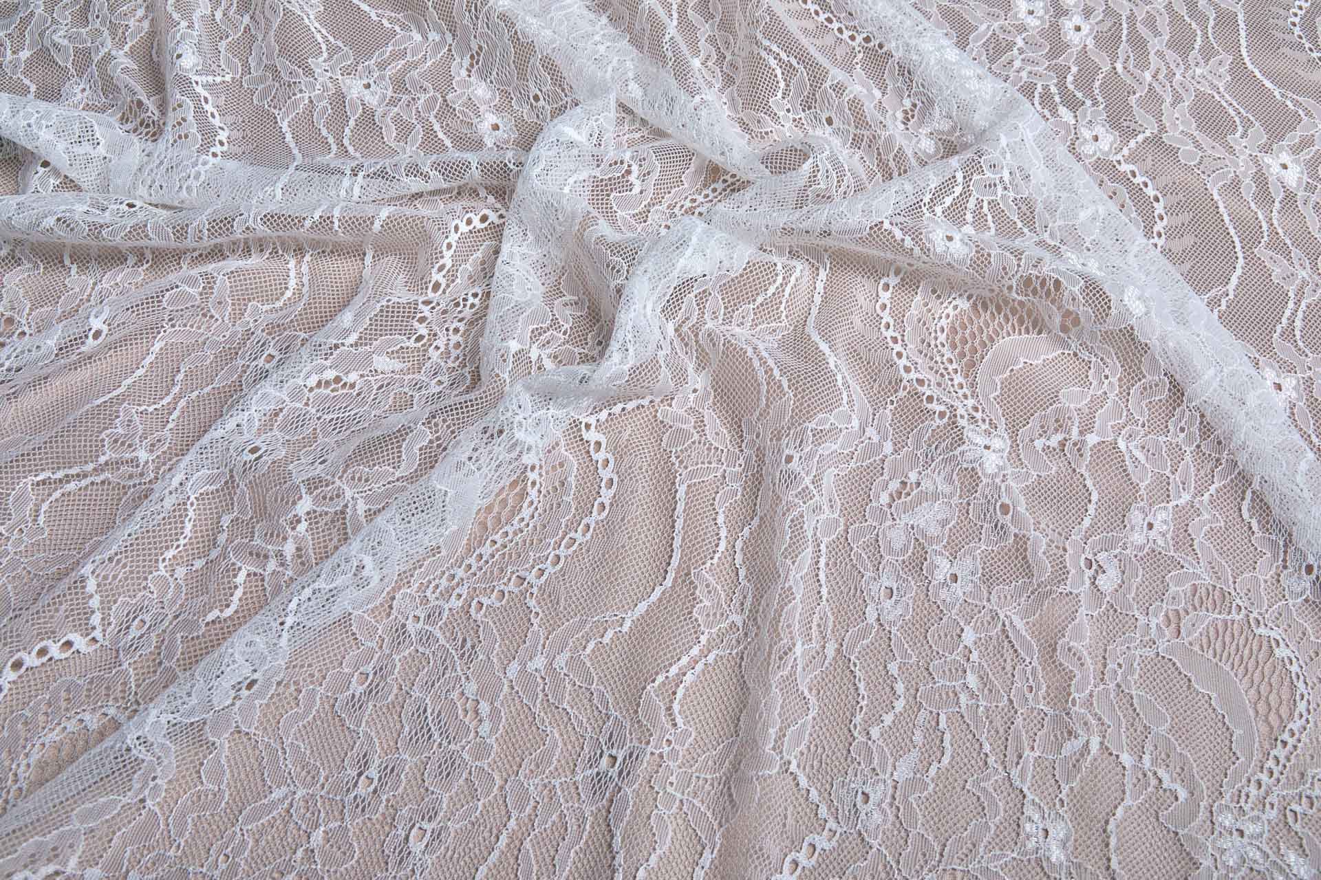 Base Lace in Ivory fabric