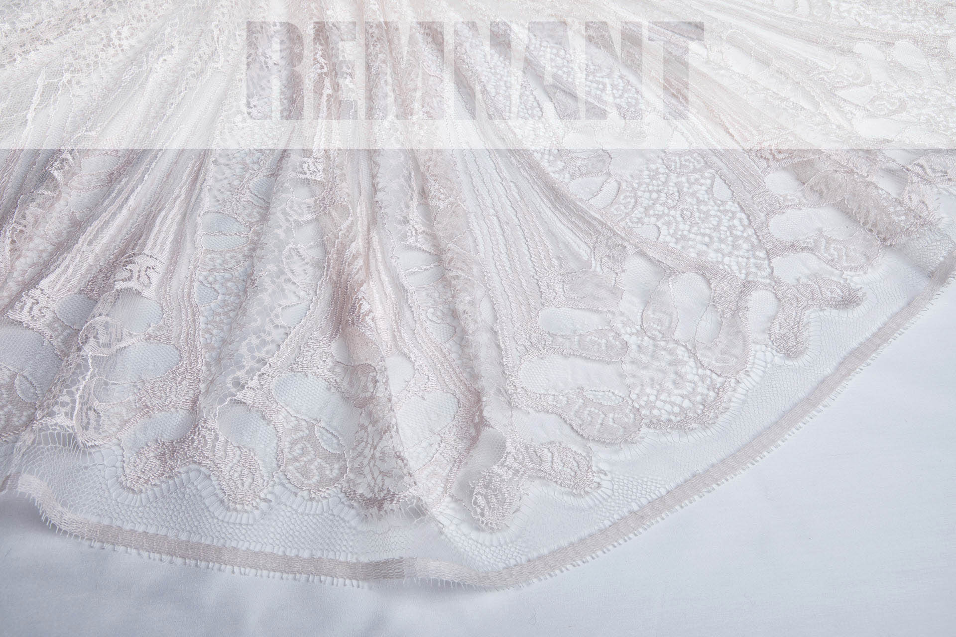 Pale Pink "Trumpet" Scallop Lace - 1.1m Piece fabric