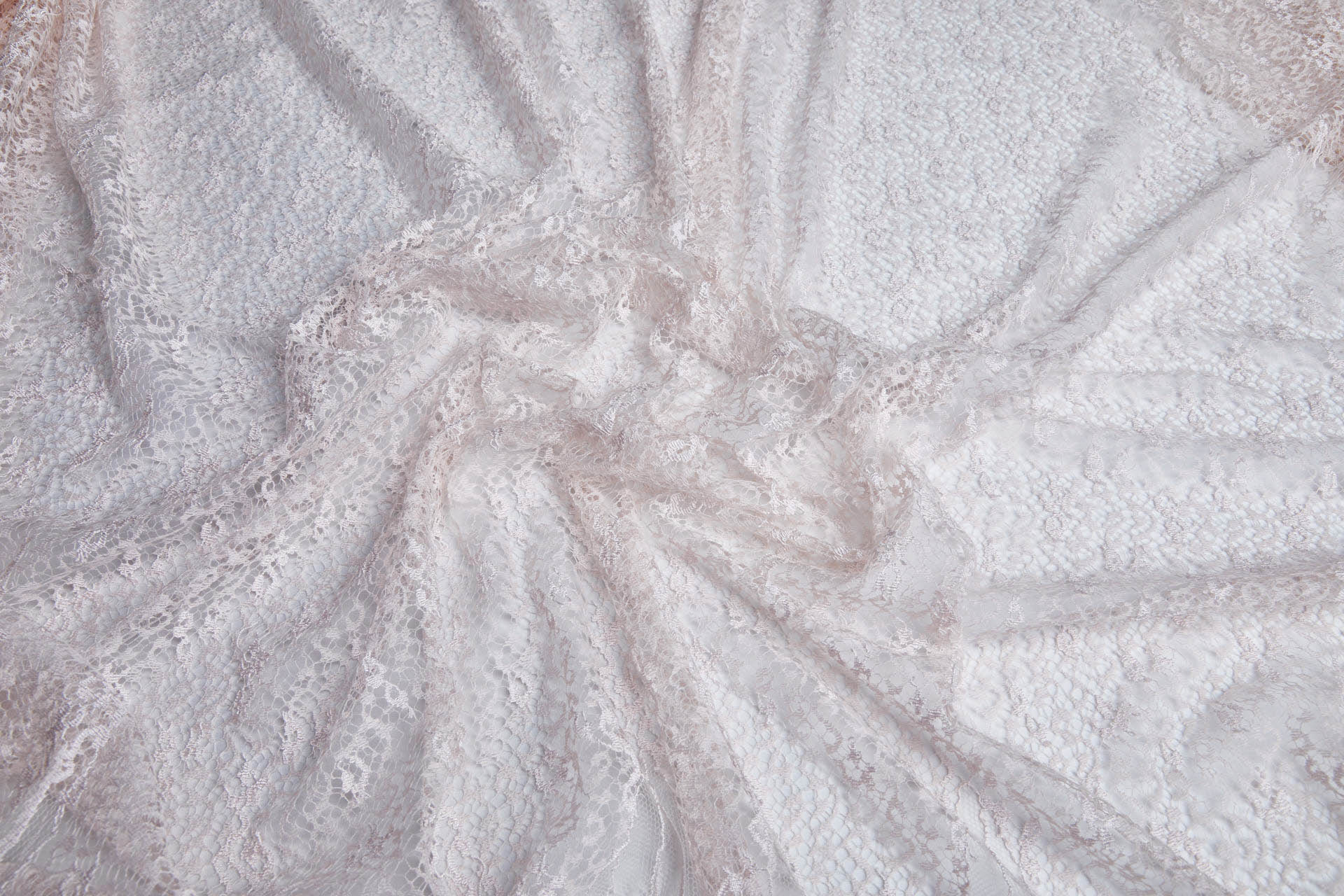 Pale Pink "Trumpet" Scallop Lace fabric, image 3 of 9
