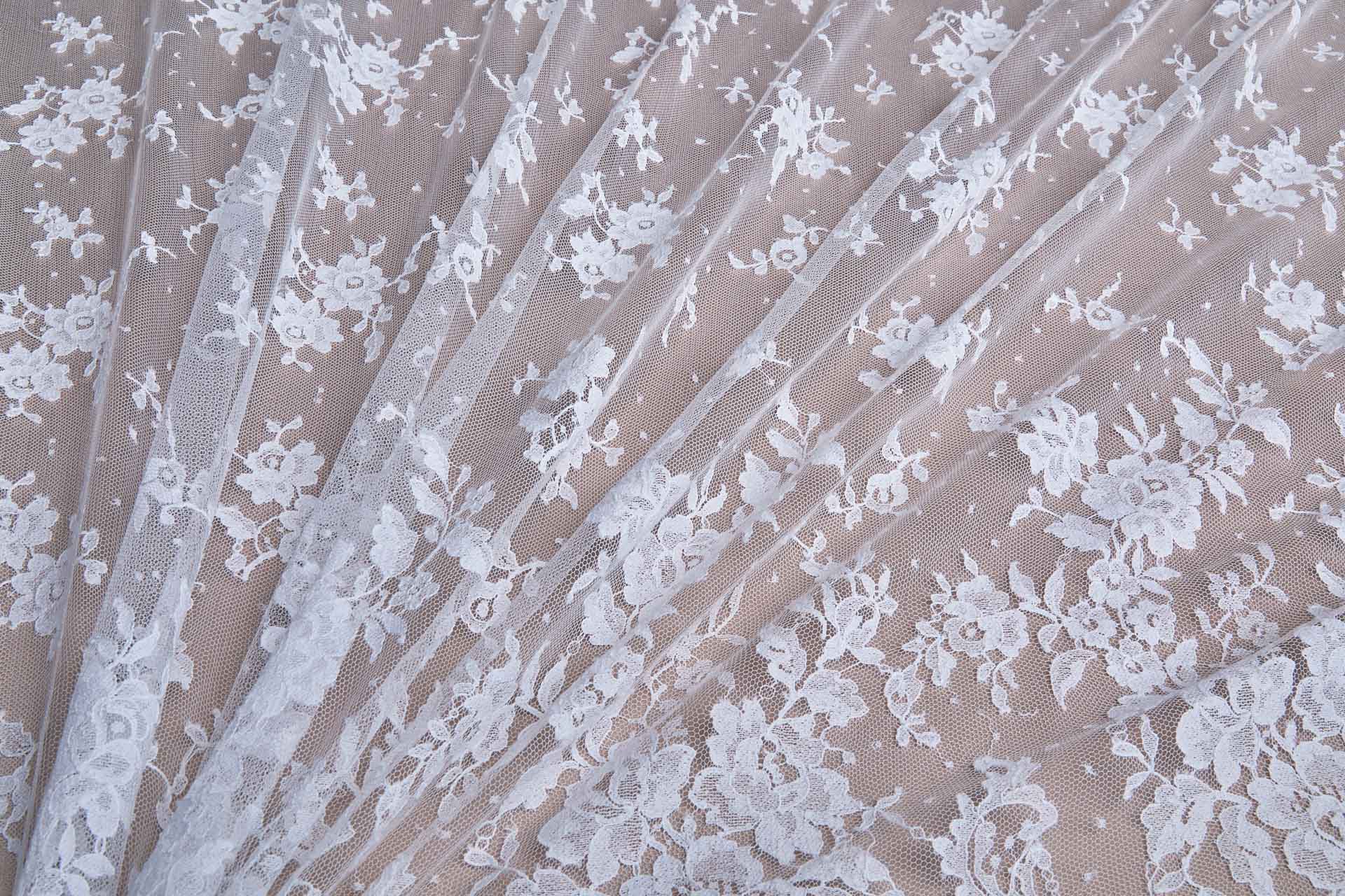Classic Rose Spray Leavers Lace - White fabric, image 4 of 8