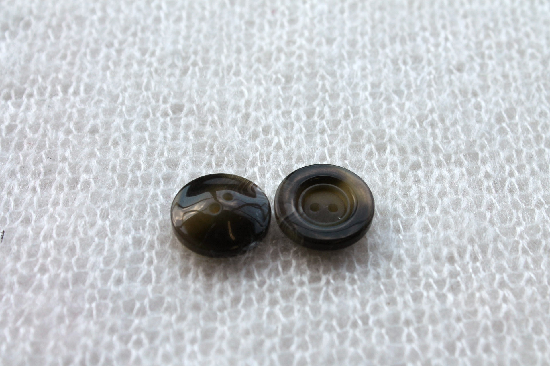 Marbled Olive and Black Nylon Button - 1.7cm, image 3 of 4