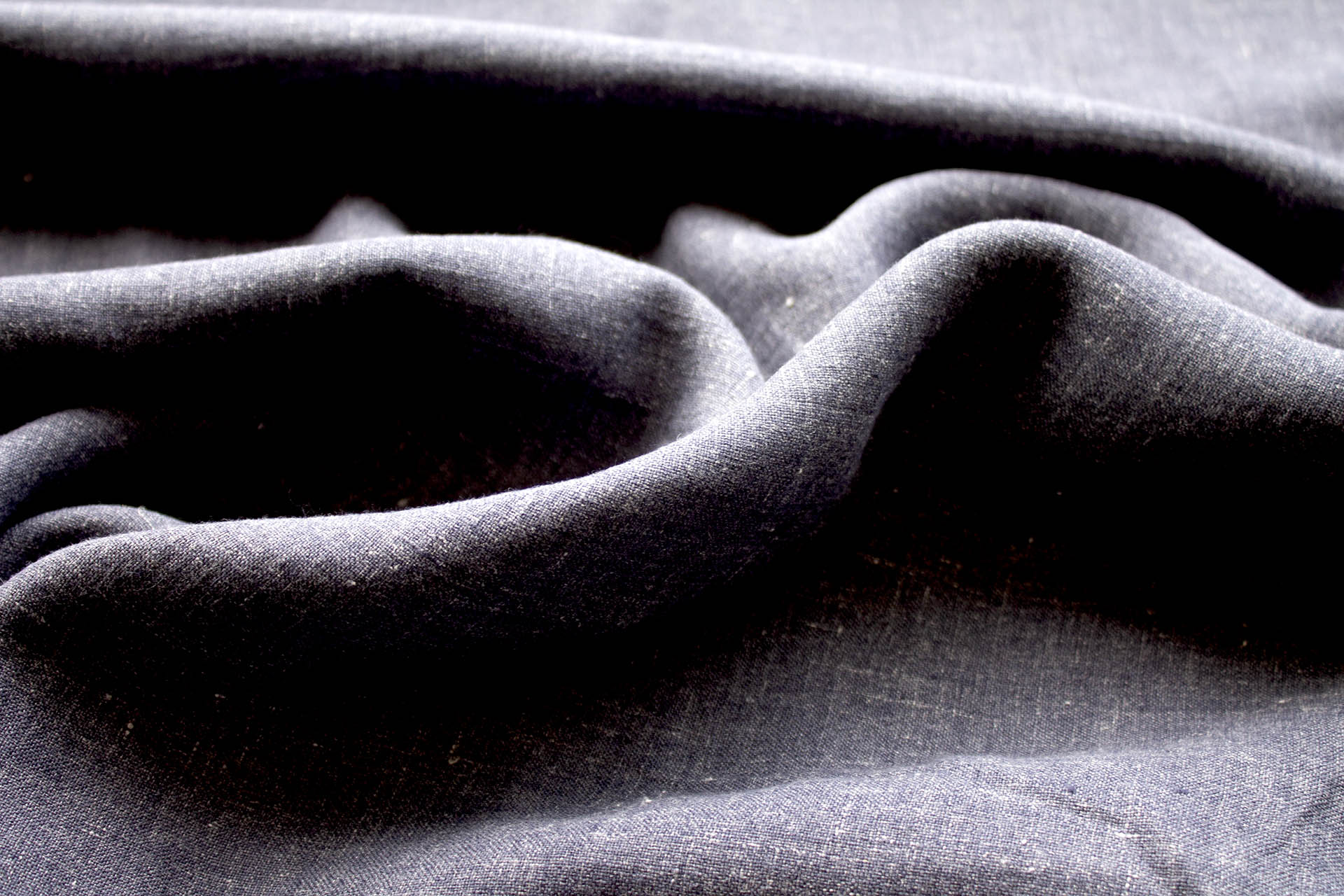 Navy Linen with Tiny Off White Flecks fabric, image 3 of 4