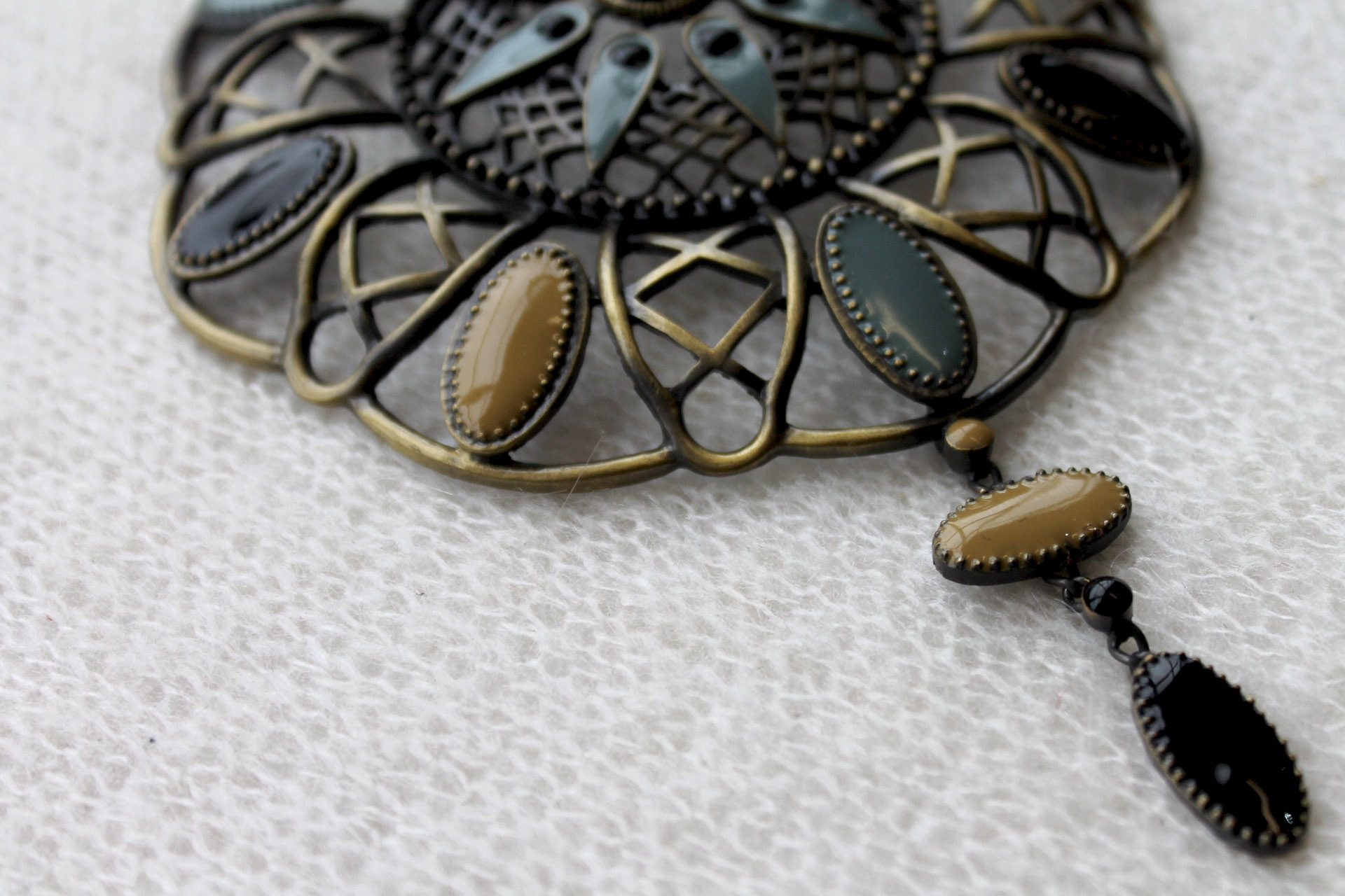 Decorative Metal and Enamel Ornament trim, image 3 of 6