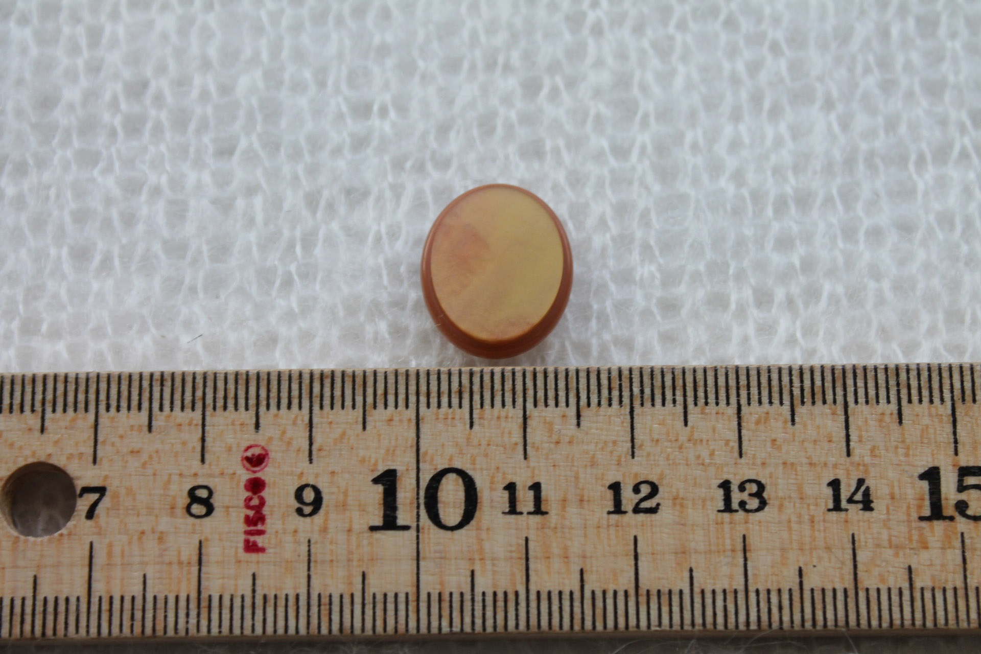 Oval "Shell" Resin Inlay Shank Button - Tan - 1.7cm, image 4 of 4